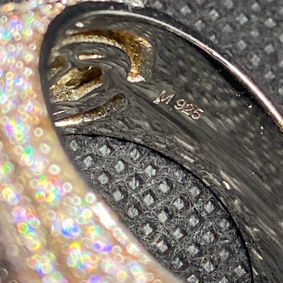 LETTER F ring size 8 - Picture 3 of 5